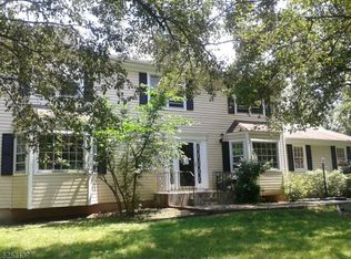 291 Mohawk Trl, Bridgewater, NJ 08807