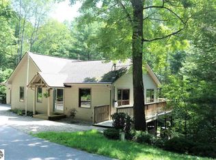 3261 Tibbets Dr, Traverse City, MI 49696