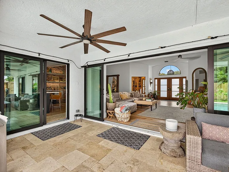 12897 La Rochelle Cir — Photo 55