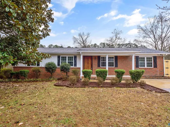 118 Dora Dr, Brownsboro, AL 35741