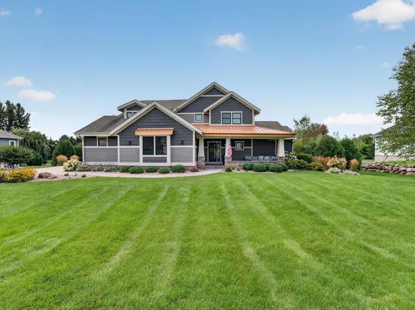 6444 Irving Dr, Sun Prairie, WI 53590