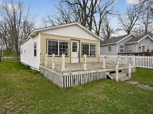 3254 W Circle Dr, Columbia City, IN 46725