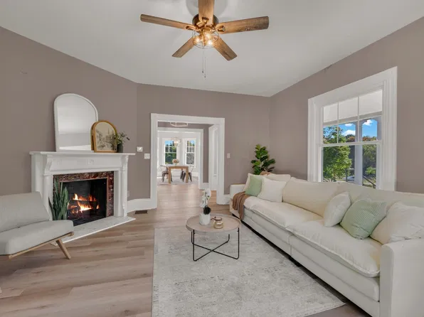 763 Massachusetts Ave #A, Lunenburg, MA 01462