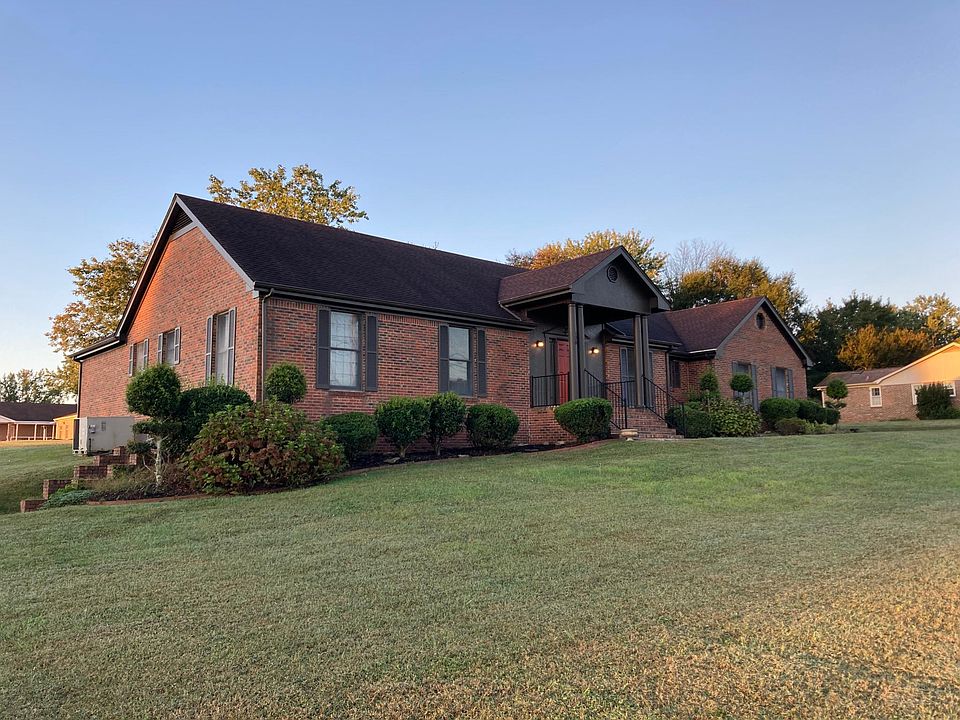 2nd image of 120 Roy Dr