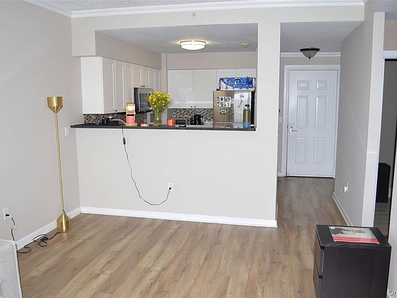 3rd image of 300 Mamaroneck Ave APT 722