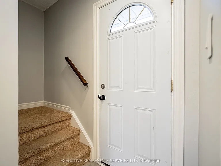 131 Rockwood Ave #18 — Photo 5