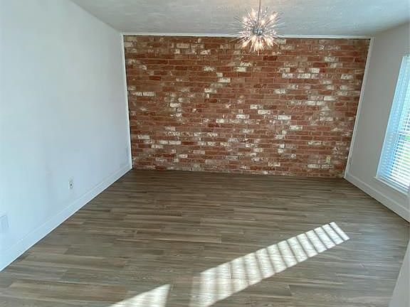 2nd image of 3732 Laura Leigh Ln