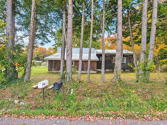 2nd image of 797 Highland Rd