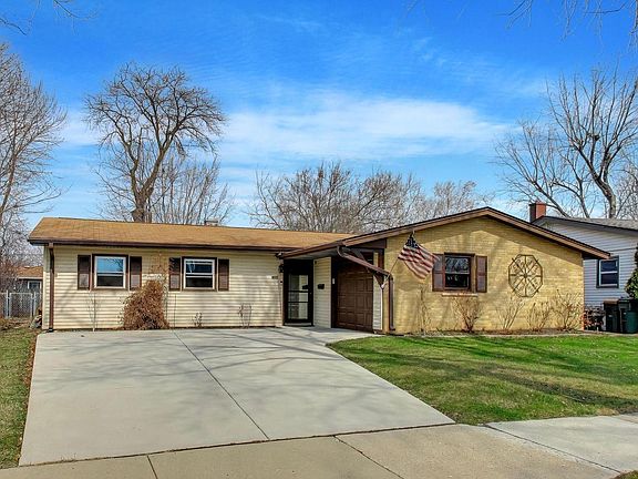 2nd image of 1008 Woodland Dr