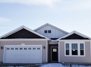 1027 Churchill Dr, North Aurora, IL 60542