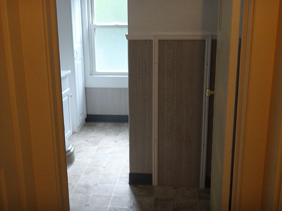 BATH ROOM