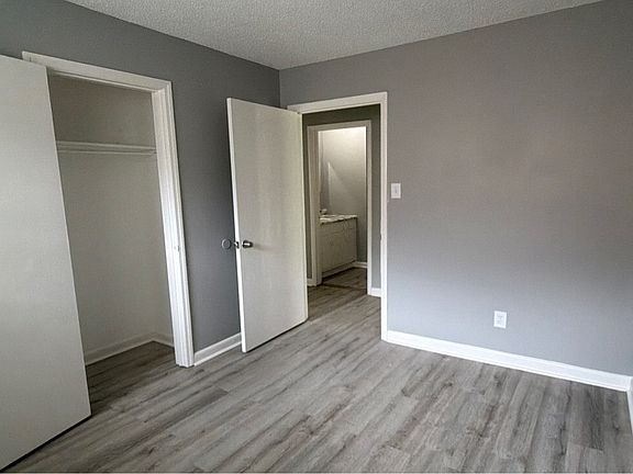 4th image of 2719 Clayton Dr NW