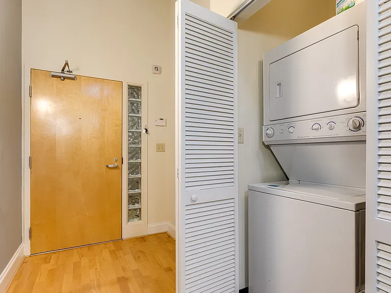 306 N 26th St #109 — Photo 25
