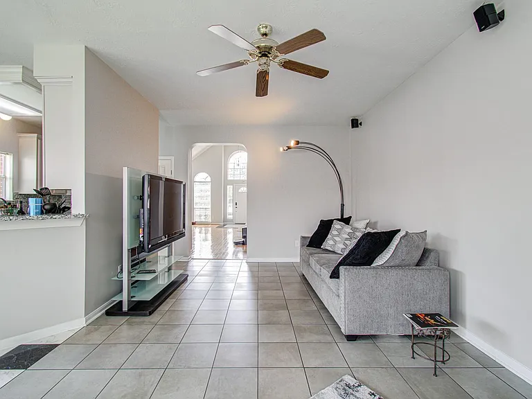 3043 W Hampton Dr — Photo 22