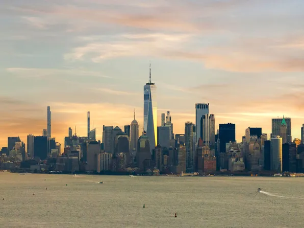 90 Bay Street Landing image 38 of 39