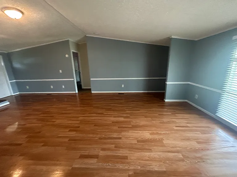 303 S Front St — Photo 9
