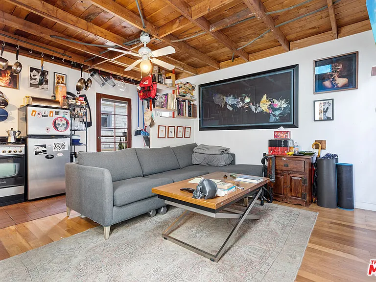 24 Westminster Ave #4 — Photo 7