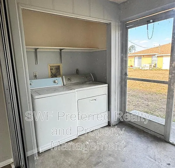 533 SE 6th Ave #2 — Photo 10