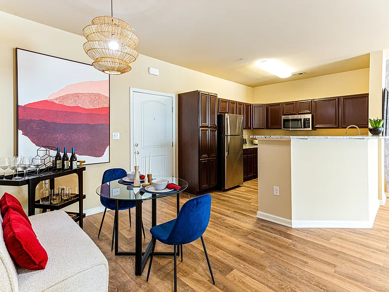 Enclave at Pamalee Square — Photo 9