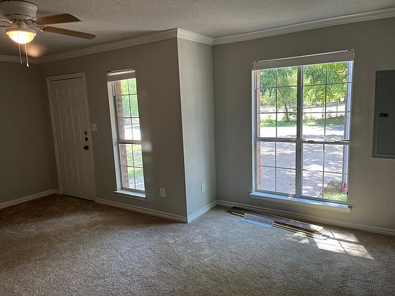 3rd image of 519 E Ball St