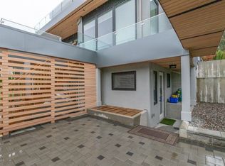 2222 Lawson Ave, West Vancouver, BC V7V 2E4