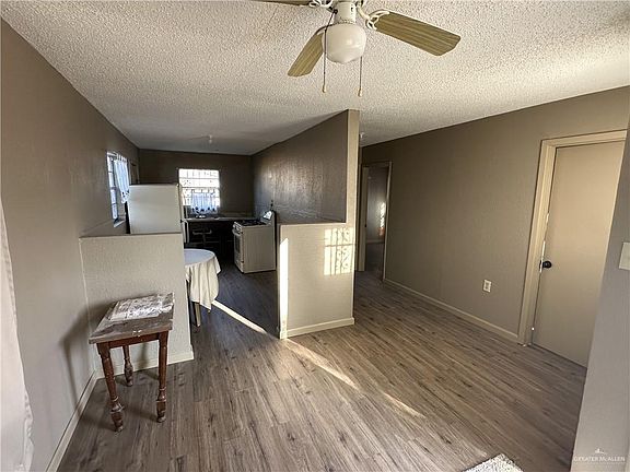 3rd image of 518 N Cantu St