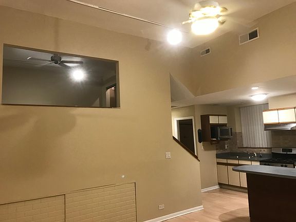 3rd image of 4406 W Diversey Ave Floor 1