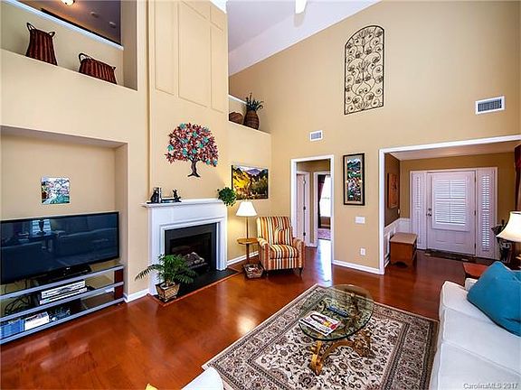 4th image of 7234 Corduroy Ct