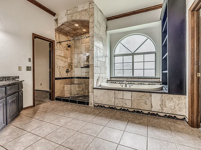 1104 Fox Lake Ln — Photo 26