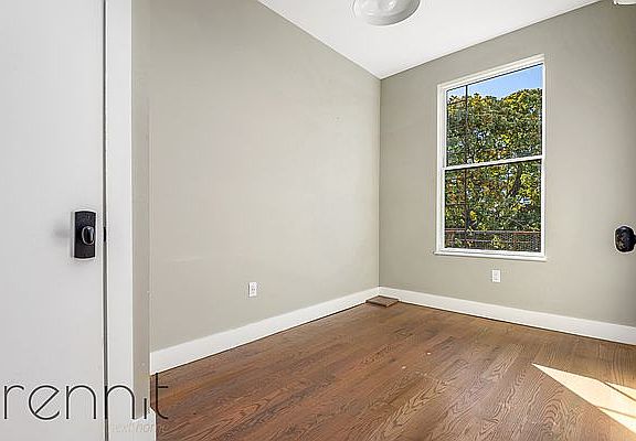 5th image of 816 Saint Johns Pl #5A