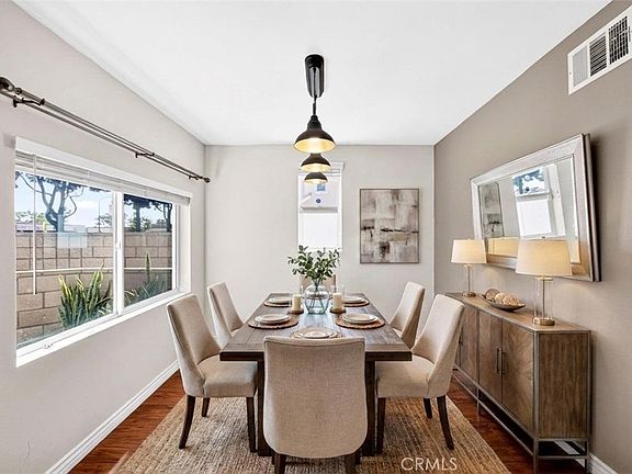 3rd image of 4842 Sapphire Way