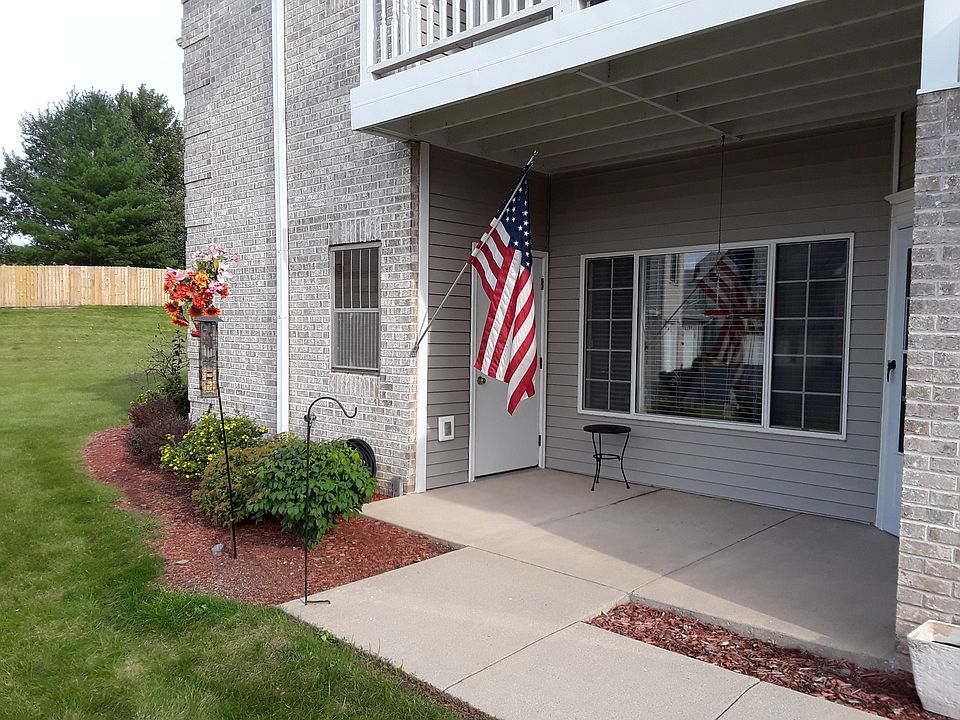 2nd image of 6970 S Rolling Meadows Ct #101