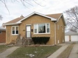 1925 Stratford Ave, Westchester, IL 60154