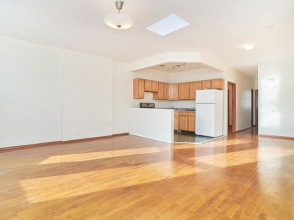 2nd image of 345 Eastern Pkwy APT 3