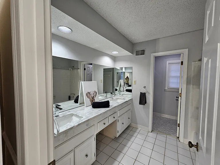 516 S Yates Rd — Photo 34