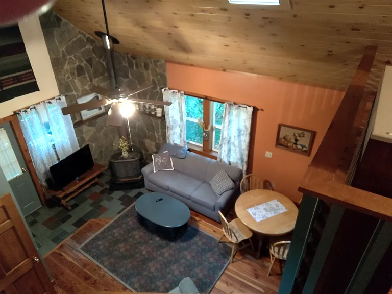 110 Woodview Ln — Photo 9