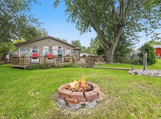 413 Sunnyshore Dr, Coldwater, MI 49036