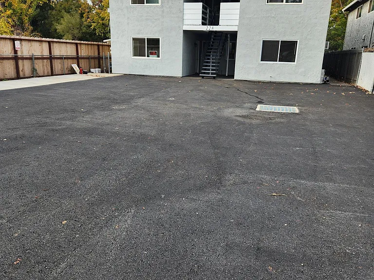 228 W 22nd St #1 — Photo 13