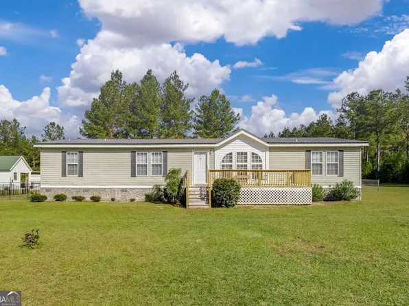 207 Blueberry Ct, Brooklet, GA 30415
