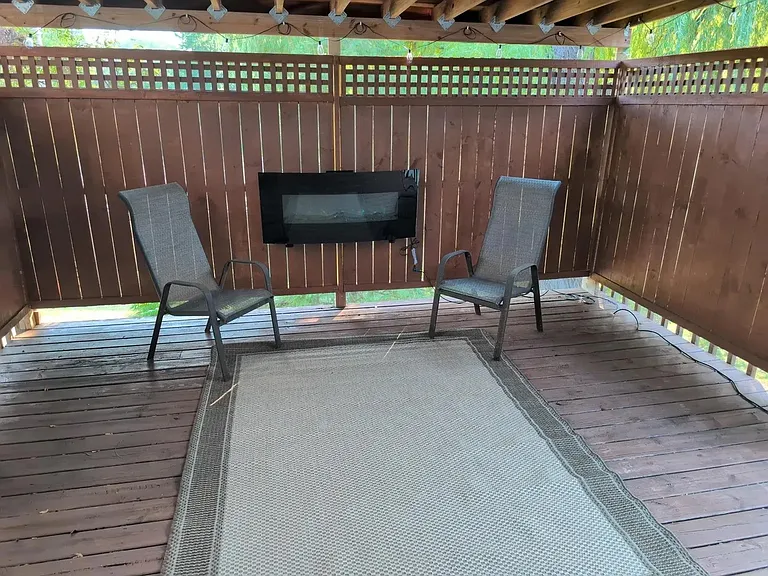 2755 Olive Ln N — Photo 13