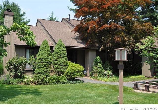 1st image of 44 Byron Dr #44