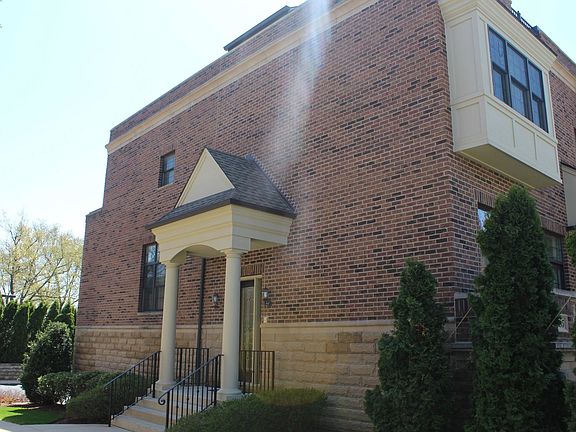 3rd image of 62 N Dryden Pl