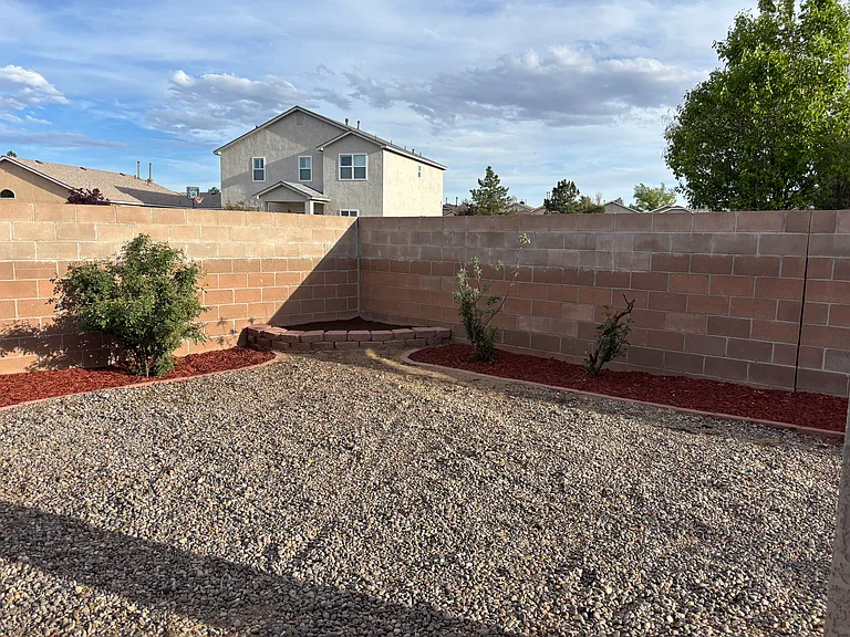 6232 Calle Feliz NW — Photo 14