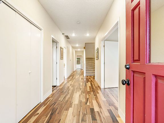 5th image of 3601 E 11th St