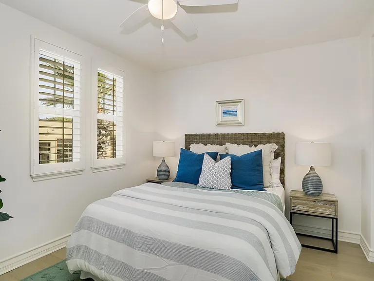 409 N Cedros Ave — Photo 20