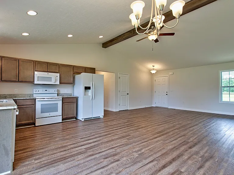 150 Choctaw Dr — Photo 4