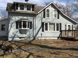 303 NW 5th St, Stuart, IA 50250