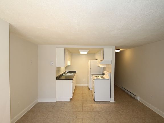 3rd image of 507 W Beverley St APT K