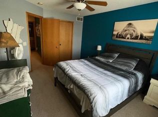 2184 Flamingo Dr #70, Shakopee, MN 55379
