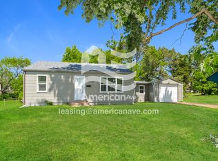 10909 Pear Tree Ln, Saint Ann, MO 63074